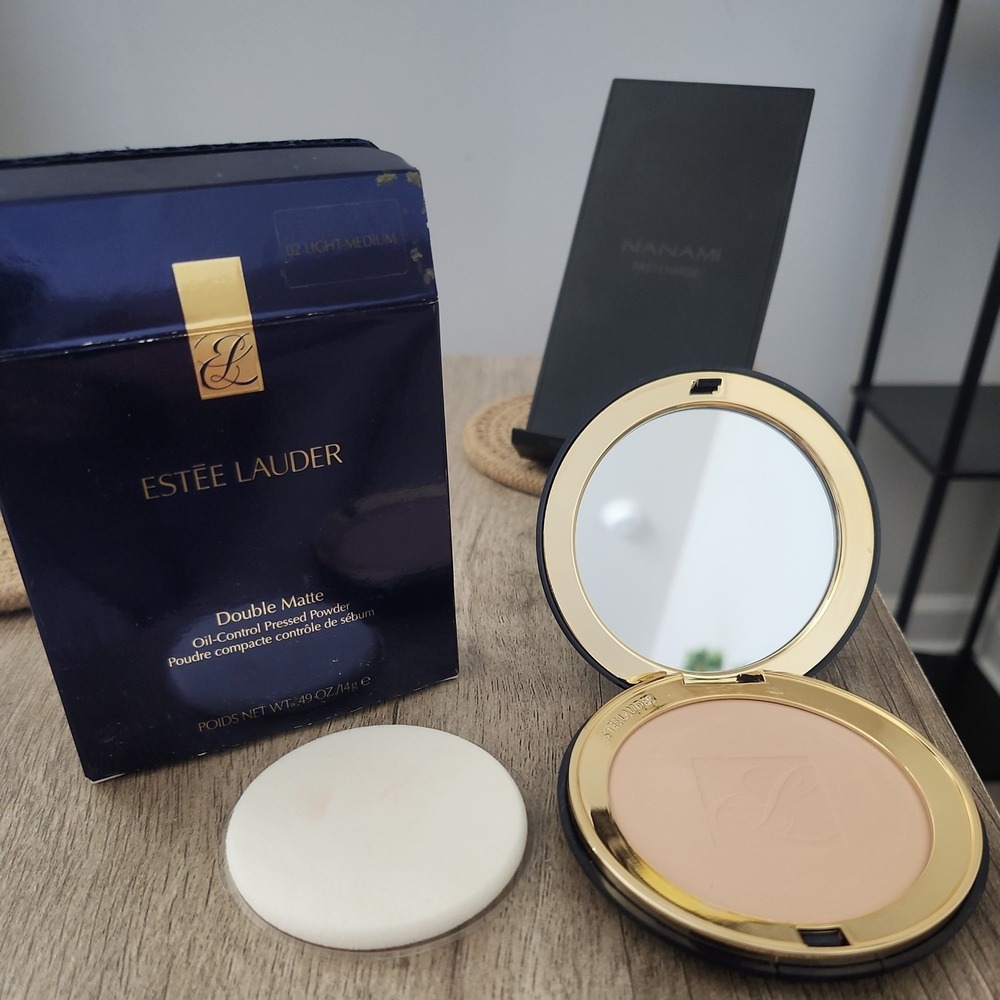 Estee Lauder Double Matte Oil Control Pressed Powder 02 Light-Medium .49 oz NIB
